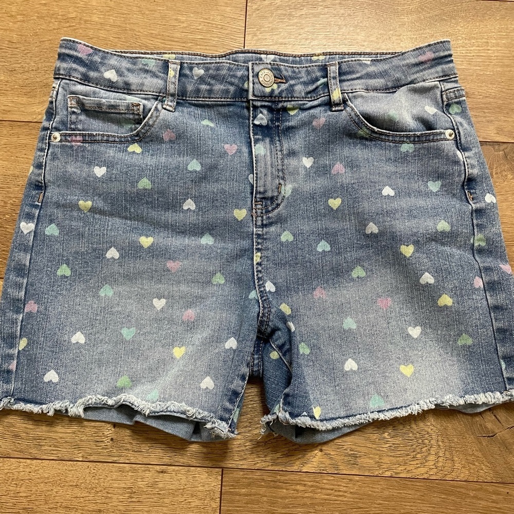 Cat & Jack Blue Heart Print Jean Shorts - Picture 2 of 14